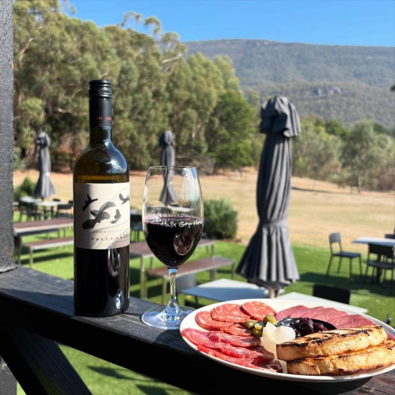 hallsgaphotel_1774839228_3863952739940654443_5640195578